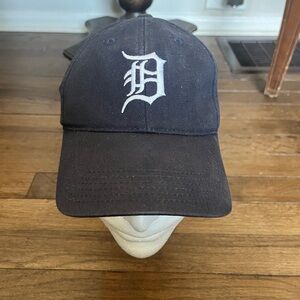 Detroit Tigers Dark Navy Strap Back Hat Fan Favorite